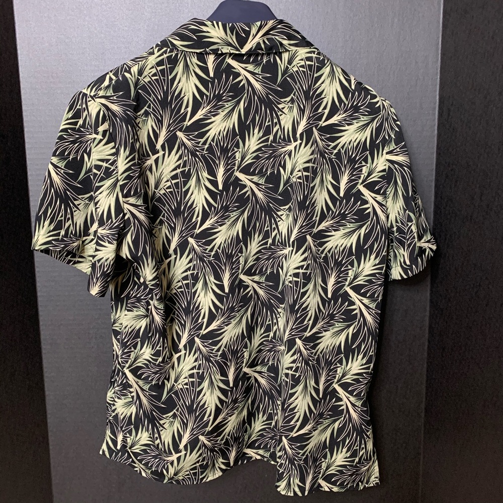 Palm Patterned Vintage Button Down - Picture 2 of 3